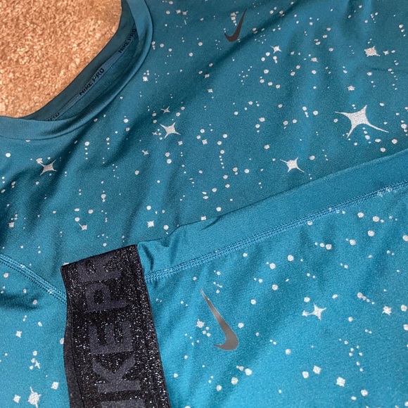 Nike Pro Set - Picture 4 of 5